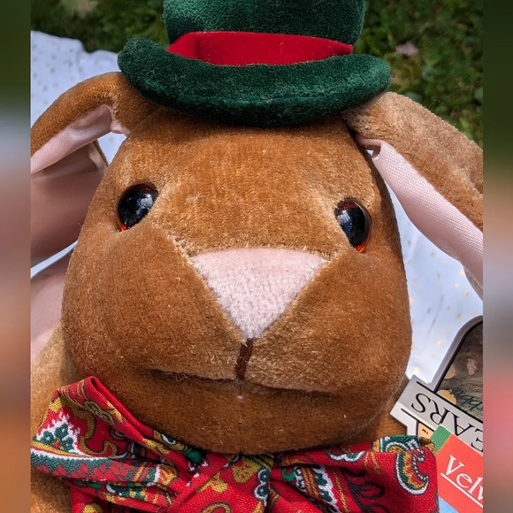 Vintage Velveteen Rabbit Plush 1985 Toys R Us with Hat Bow tags - Picture 10 of 10